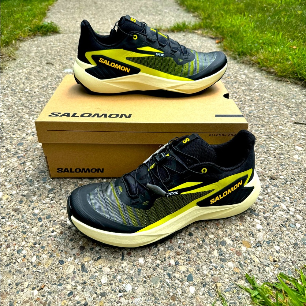 Brand New Salomon Genesis Trail Shoe
